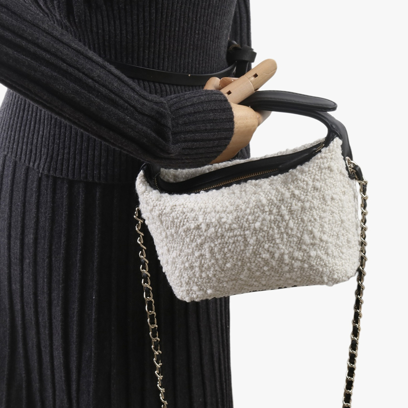Leather Classic Mini Hobos Bag - đánh giá và giá Leather Classic Strap